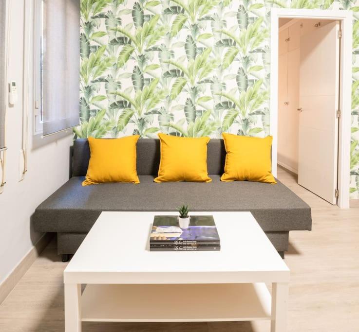 Mia Suite. Center Of סביליה מראה חיצוני תמונה